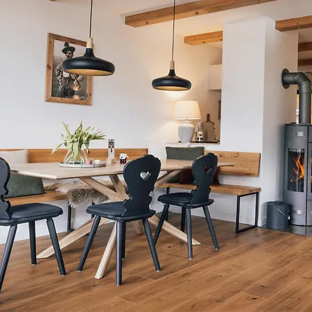 Watzmannsuite - Familienfreundliche In Historischer Mit Kamin, Infrarotsauna, Balkon, Garten, Nur 10 Gehminuten Ins Zentrum Von Berchtesgaden