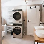 Watzmannsuite - Familienfreundliche In Historischer Mit Kamin, Infrarotsauna, Balkon, Garten, Nur 10 Gehminuten Ins Zentrum Von Berchtesgaden Appartamento Bischofswiesen