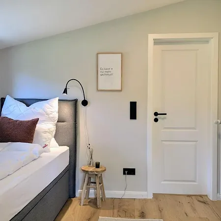 Watzmannsuite - Familienfreundliche In Historischer Mit Kamin, Infrarotkabine, Balkon, Garten, Nur 10 Gehminuten Ins Zentrum Von Berchtesgaden Διαμέρισμα *