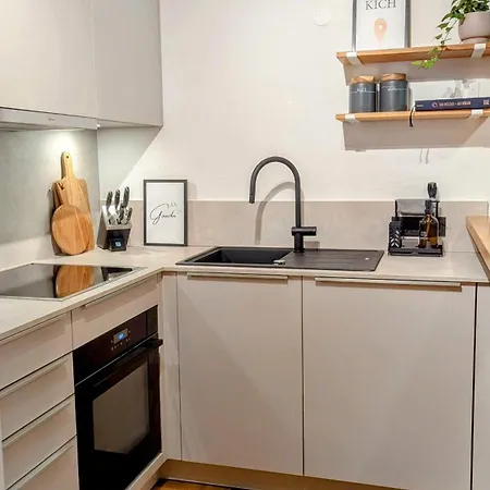 Watzmannsuite - Familienfreundliche In Historischer Mit Kamin, Infrarotkabine, Balkon, Garten, Nur 10 Gehminuten Ins Zentrum Von Berchtesgaden Διαμέρισμα Bischofswiesen