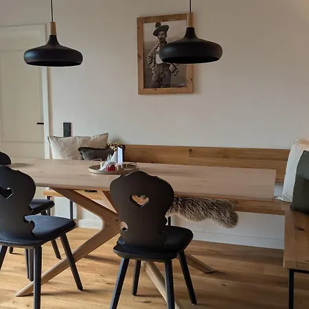 Διαμέρισμα Watzmannsuite - Familienfreundliche In Historischer Mit Kamin, Infrarotkabine, Balkon, Garten, Nur 10 Gehminuten Ins Zentrum Von Berchtesgaden *