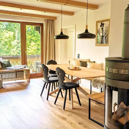 Watzmannsuite - Familienfreundliche In Historischer Mit Kamin, Infrarotkabine, Balkon, Garten, Nur 10 Gehminuten Ins Zentrum Von Berchtesgaden * Bischofswiesen