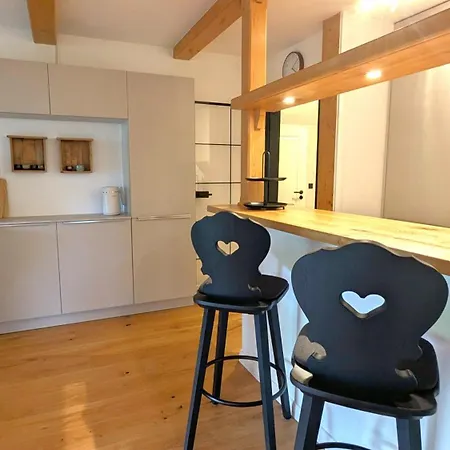 Watzmannsuite - Familienfreundliche In Historischer Mit Kamin, Infrarotkabine, Balkon, Garten, Nur 10 Gehminuten Ins Zentrum Von Berchtesgaden Διαμέρισμα *