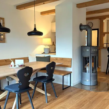 Watzmannsuite - Familienfreundliche In Historischer Mit Kamin, Infrarotkabine, Balkon, Garten, Nur 10 Gehminuten Ins Zentrum Von Berchtesgaden Bischofswiesen
