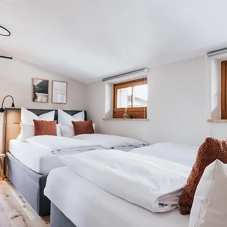 Апартаменты Watzmannsuite - Familienfreundliche In Historischer Mit Kamin, Infrarotsauna, Balkon, Garten, Nur 10 Gehminuten Ins Zentrum Von Berchtesgaden