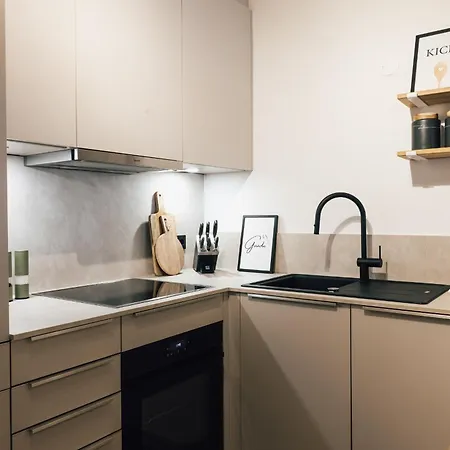 Lejlighed Watzmannsuite - Familienfreundliche In Historischer Mit Kamin, Infrarotsauna, Balkon, Garten, Nur 10 Gehminuten Ins Zentrum Von Berchtesgaden Bischofswiesen